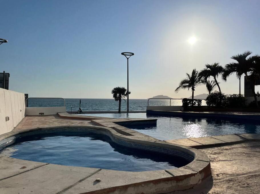 Torre Azul 2b * Mazatlán